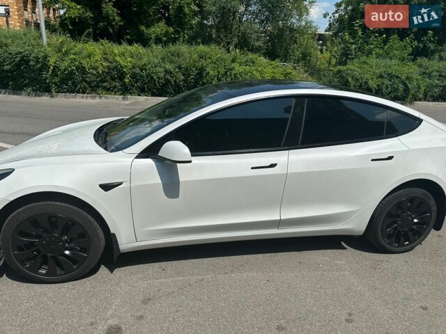 Белый Тесла Модель 3, объемом двигателя 0 л и пробегом 60 тыс. км за 22000 $, фото 36 на Automoto.ua