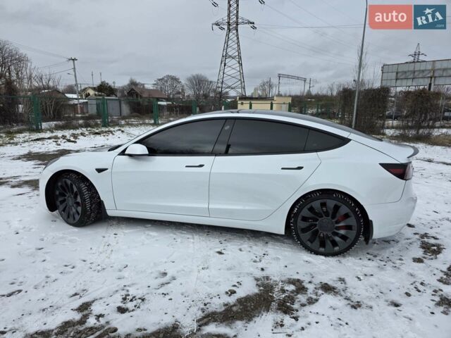 Белый Тесла Модель 3, объемом двигателя 0 л и пробегом 46 тыс. км за 24800 $, фото 4 на Automoto.ua