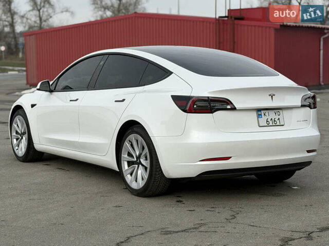 Білий Тесла Модель 3, об'ємом двигуна 0 л та пробігом 48 тис. км за 22900 $, фото 5 на Automoto.ua