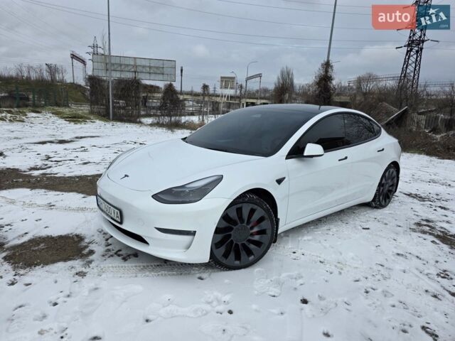 Белый Тесла Модель 3, объемом двигателя 0 л и пробегом 46 тыс. км за 24800 $, фото 2 на Automoto.ua