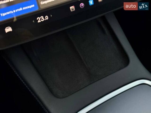 Белый Тесла Модель 3, объемом двигателя 0 л и пробегом 70 тыс. км за 22600 $, фото 43 на Automoto.ua