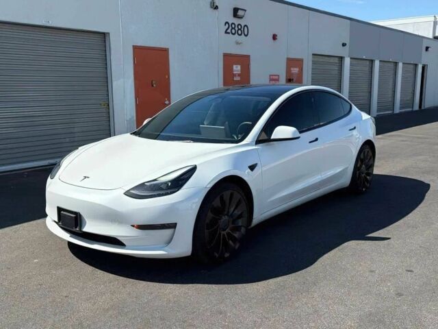Білий Тесла Модель 3, об'ємом двигуна 0 л та пробігом 15 тис. км за 7925 $, фото 2 на Automoto.ua