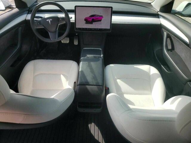 Белый Тесла Модель 3, объемом двигателя 0 л и пробегом 52 тыс. км за 7000 $, фото 7 на Automoto.ua