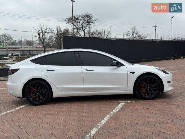 Белый Тесла Модель 3, объемом двигателя 0 л и пробегом 31 тыс. км за 20900 $, фото 9 на Automoto.ua