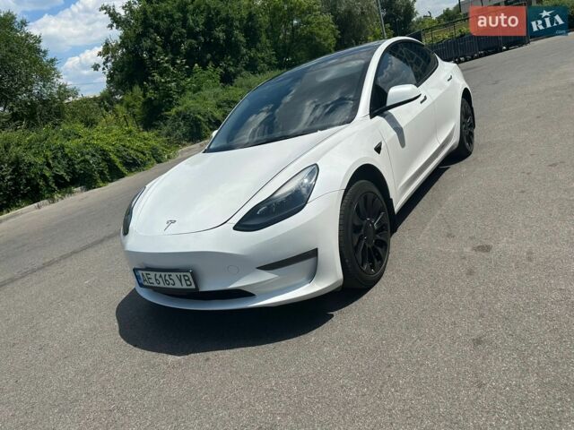 Белый Тесла Модель 3, объемом двигателя 0 л и пробегом 60 тыс. км за 22000 $, фото 42 на Automoto.ua