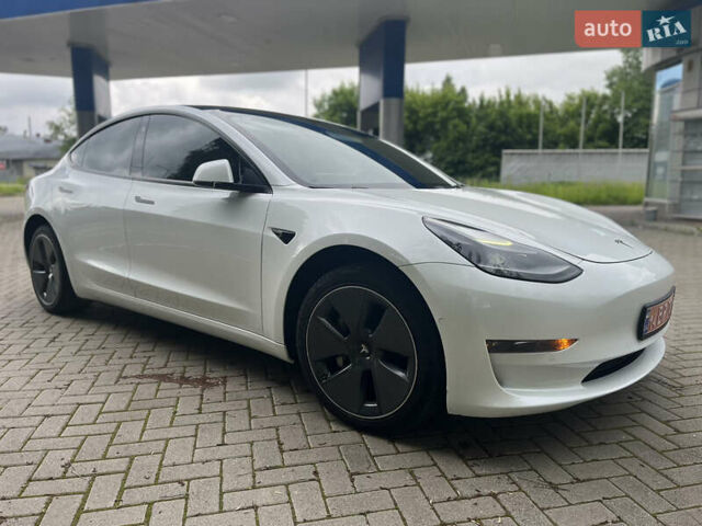 Білий Тесла Модель 3, об'ємом двигуна 0 л та пробігом 76 тис. км за 20500 $, фото 1 на Automoto.ua