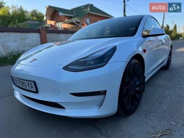 Белый Тесла Модель 3, объемом двигателя 0 л и пробегом 102 тыс. км за 21900 $, фото 5 на Automoto.ua