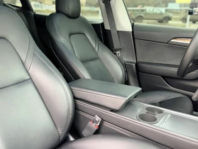 Білий Тесла Модель 3, об'ємом двигуна 0 л та пробігом 40 тис. км за 19500 $, фото 6 на Automoto.ua