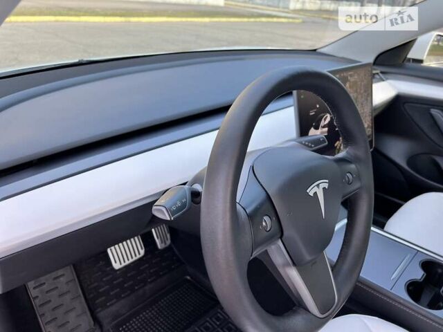 Белый Тесла Модель 3, объемом двигателя 0 л и пробегом 90 тыс. км за 24000 $, фото 15 на Automoto.ua
