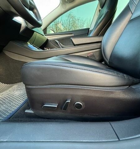 Білий Тесла Модель 3, об'ємом двигуна 0 л та пробігом 88 тис. км за 22500 $, фото 33 на Automoto.ua