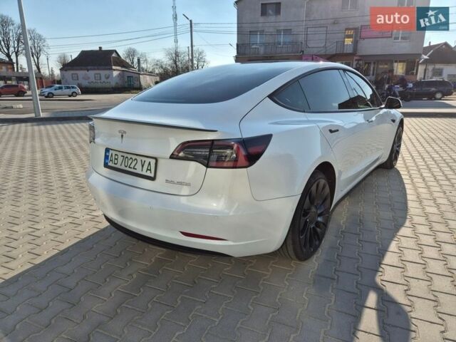 Белый Тесла Модель 3, объемом двигателя 0 л и пробегом 45 тыс. км за 24400 $, фото 4 на Automoto.ua