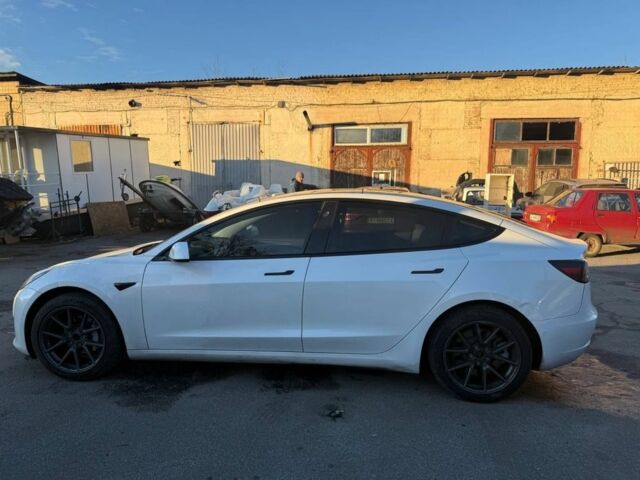 Білий Тесла Модель 3, об'ємом двигуна 0 л та пробігом 95 тис. км за 16800 $, фото 14 на Automoto.ua
