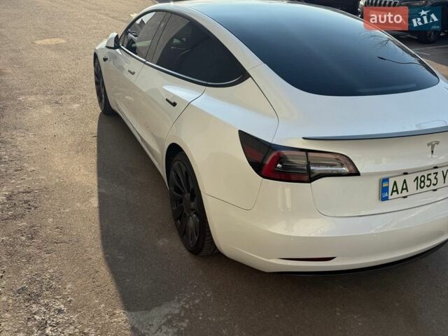 Белый Тесла Модель 3, объемом двигателя 0 л и пробегом 36 тыс. км за 26500 $, фото 5 на Automoto.ua
