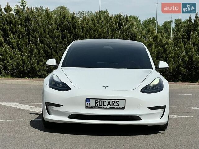 Белый Тесла Модель 3, объемом двигателя 0 л и пробегом 39 тыс. км за 24500 $, фото 5 на Automoto.ua
