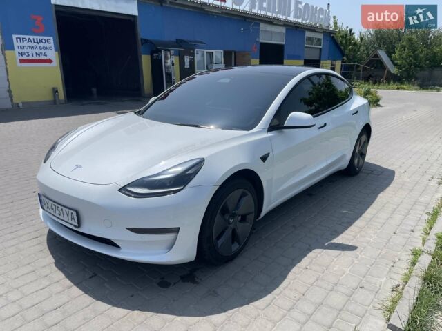 Білий Тесла Модель 3, об'ємом двигуна 0 л та пробігом 44 тис. км за 21950 $, фото 9 на Automoto.ua