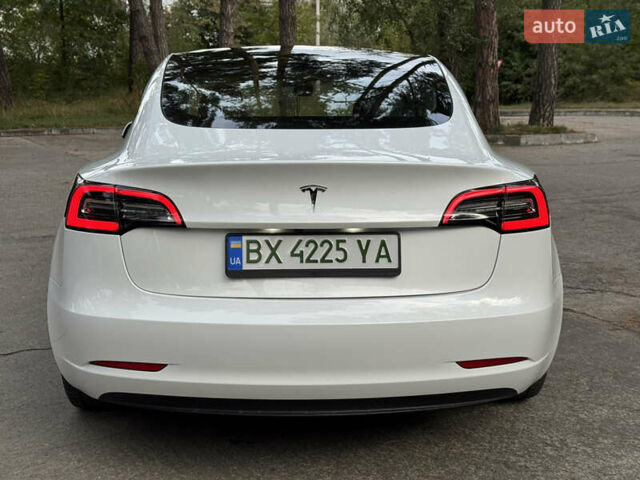 Белый Тесла Модель 3, объемом двигателя 0 л и пробегом 75 тыс. км за 19500 $, фото 8 на Automoto.ua
