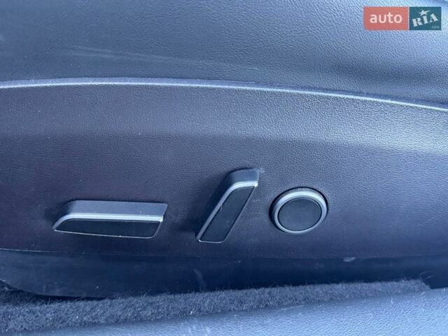 Білий Тесла Модель 3, об'ємом двигуна 0 л та пробігом 102 тис. км за 26490 $, фото 16 на Automoto.ua