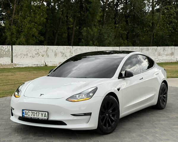 Белый Тесла Модель 3, объемом двигателя 0 л и пробегом 71 тыс. км за 23000 $, фото 7 на Automoto.ua