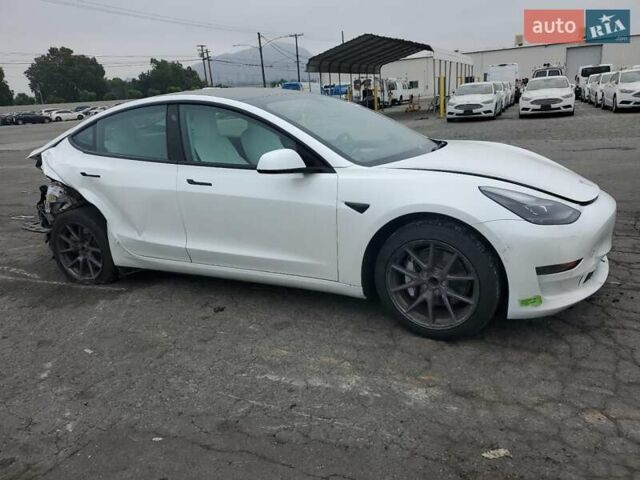 Белый Тесла Модель 3, объемом двигателя 0 л и пробегом 25 тыс. км за 11550 $, фото 2 на Automoto.ua