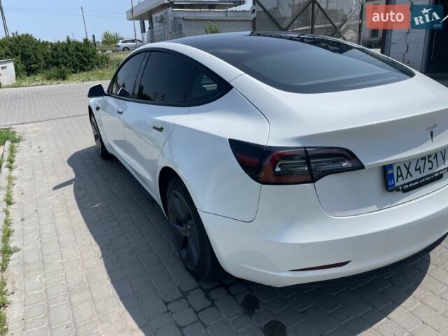 Білий Тесла Модель 3, об'ємом двигуна 0 л та пробігом 44 тис. км за 21950 $, фото 10 на Automoto.ua