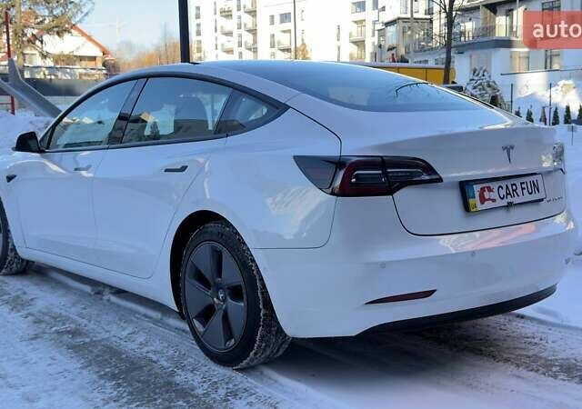 Білий Тесла Модель 3, об'ємом двигуна 0 л та пробігом 34 тис. км за 22900 $, фото 4 на Automoto.ua