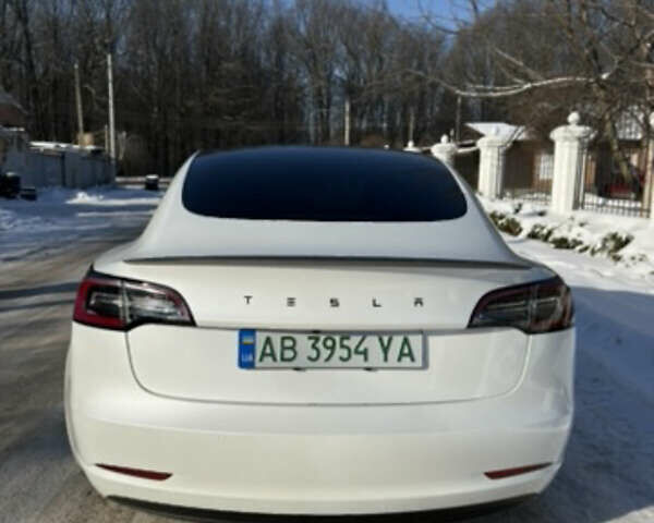 Белый Тесла Модель 3, объемом двигателя 0 л и пробегом 55 тыс. км за 24900 $, фото 5 на Automoto.ua