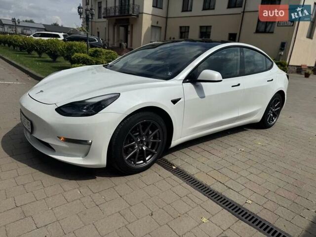 Белый Тесла Модель 3, объемом двигателя 0 л и пробегом 39 тыс. км за 21200 $, фото 2 на Automoto.ua
