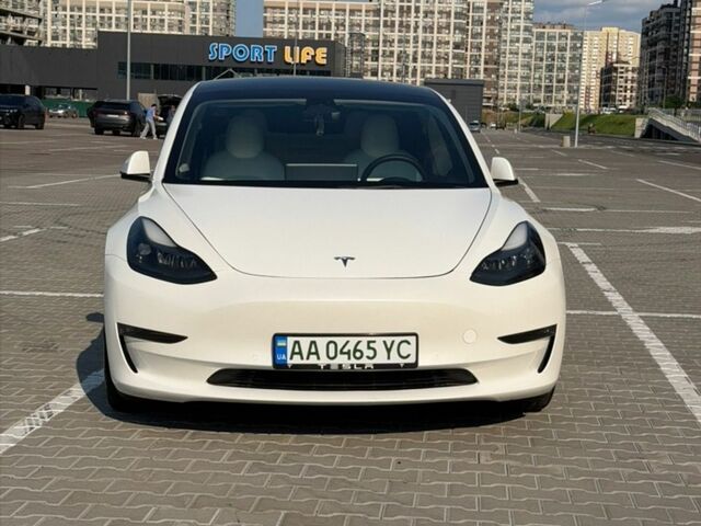 Белый Тесла Модель 3, объемом двигателя 0 л и пробегом 35 тыс. км за 26500 $, фото 5 на Automoto.ua
