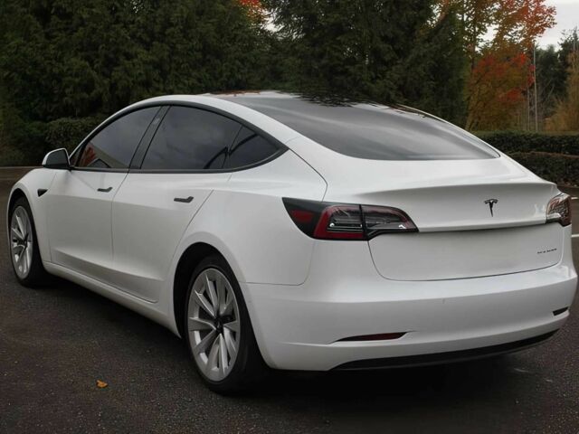 Белый Тесла Модель 3, объемом двигателя 0 л и пробегом 29 тыс. км за 9100 $, фото 6 на Automoto.ua
