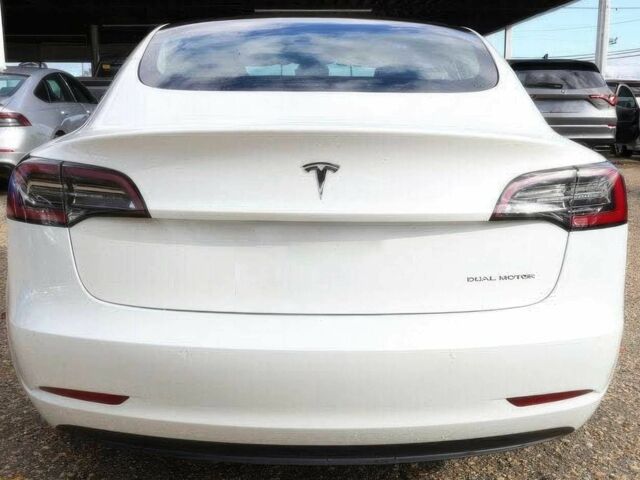 Білий Тесла Модель 3, об'ємом двигуна 0 л та пробігом 18 тис. км за 8900 $, фото 4 на Automoto.ua