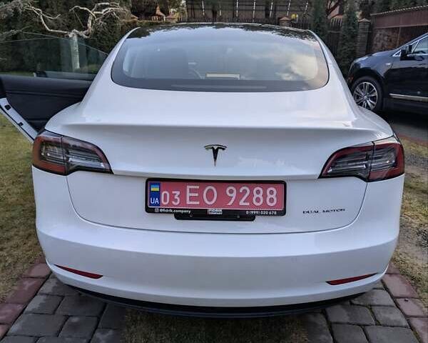 Белый Тесла Модель 3, объемом двигателя 0 л и пробегом 152 тыс. км за 21000 $, фото 15 на Automoto.ua