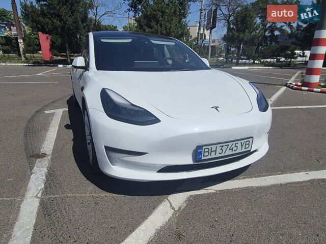 Білий Тесла Модель 3, об'ємом двигуна 0 л та пробігом 83 тис. км за 20500 $, фото 11 на Automoto.ua