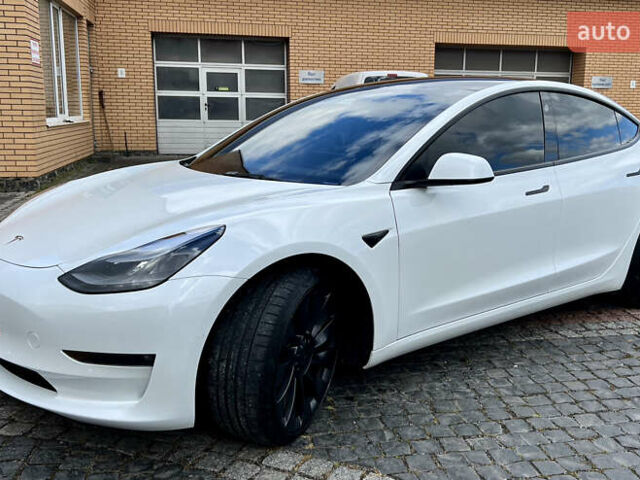 Тесла Модель 3 2022 у Луцьку на Automoto.ua Білий Тесла Модель 3, об'ємом двигуна 0 л та пробігом 2 тис. км за 22800 $, фото 9 на Automoto.ua