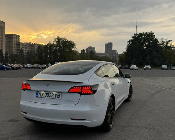 Белый Тесла Модель 3, объемом двигателя 0 л и пробегом 41 тыс. км за 25000 $, фото 10 на Automoto.ua