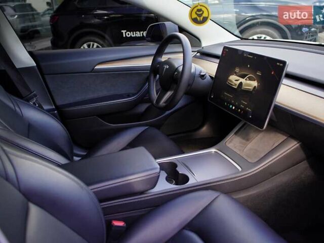 Білий Тесла Модель 3, об'ємом двигуна 0 л та пробігом 33 тис. км за 20700 $, фото 29 на Automoto.ua