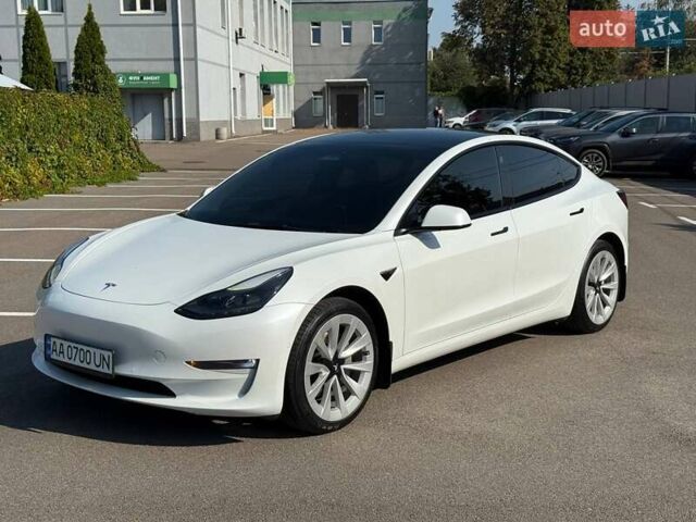 Білий Тесла Модель 3, об'ємом двигуна 0 л та пробігом 117 тис. км за 21300 $, фото 1 на Automoto.ua