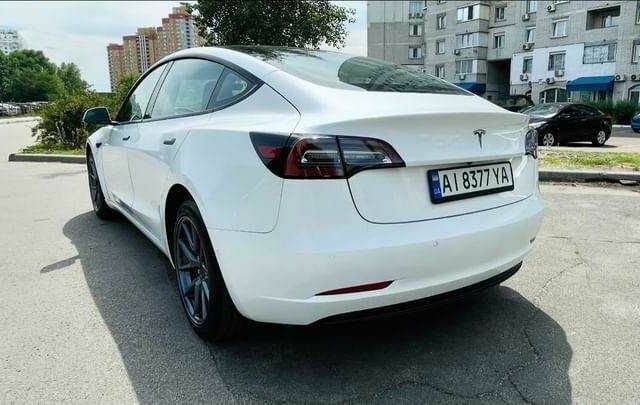 Білий Тесла Модель 3, об'ємом двигуна 0 л та пробігом 45 тис. км за 23000 $, фото 5 на Automoto.ua