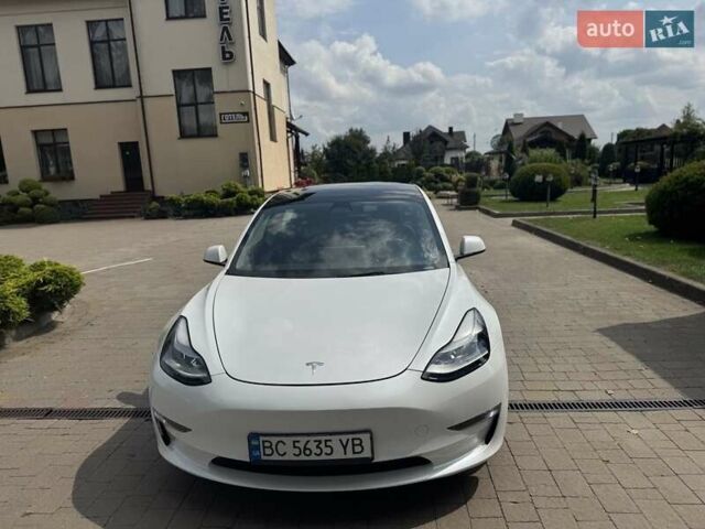 Белый Тесла Модель 3, объемом двигателя 0 л и пробегом 39 тыс. км за 21200 $, фото 19 на Automoto.ua