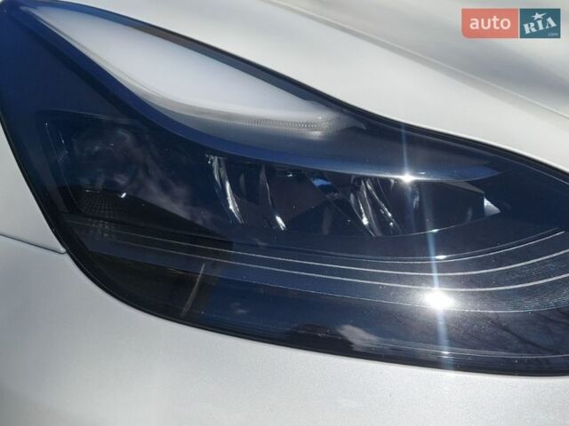 Белый Тесла Модель 3, объемом двигателя 0 л и пробегом 43 тыс. км за 21499 $, фото 11 на Automoto.ua