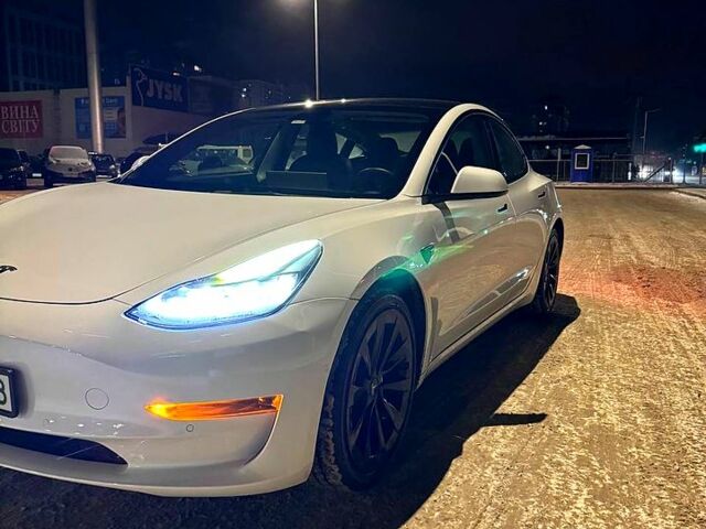 Білий Тесла Модель 3, об'ємом двигуна 0.13 л та пробігом 12000 тис. км за 18200 $, фото 7 на Automoto.ua