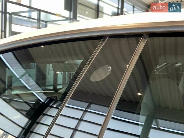 Белый Тесла Модель 3, объемом двигателя 0 л и пробегом 18 тыс. км за 28999 $, фото 5 на Automoto.ua