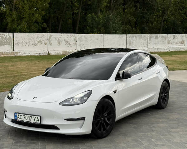 Белый Тесла Модель 3, объемом двигателя 0 л и пробегом 71 тыс. км за 23000 $, фото 11 на Automoto.ua