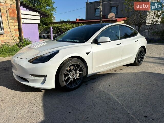 Білий Тесла Модель 3, об'ємом двигуна 0 л та пробігом 40 тис. км за 22900 $, фото 2 на Automoto.ua