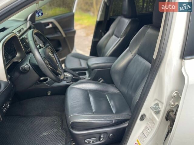 Белый Тесла Модель 3, объемом двигателя 0 л и пробегом 32 тыс. км за 14544 $, фото 13 на Automoto.ua
