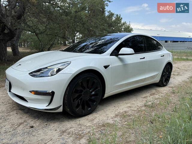 Белый Тесла Модель 3, объемом двигателя 0 л и пробегом 51 тыс. км за 23000 $, фото 10 на Automoto.ua