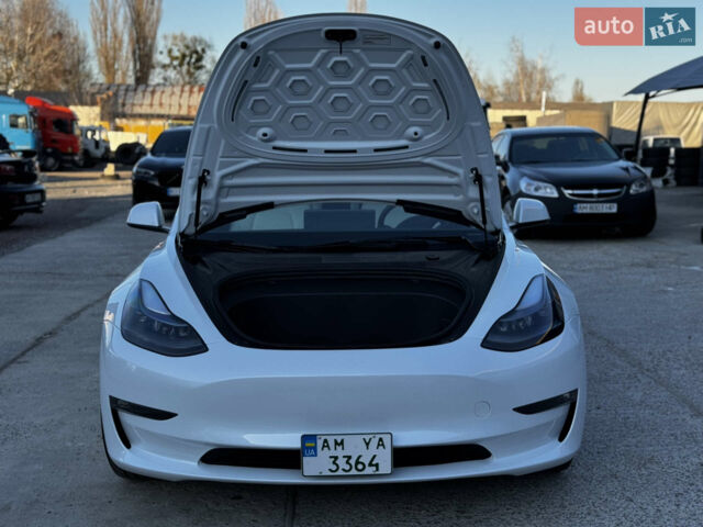 Белый Тесла Модель 3, объемом двигателя 0 л и пробегом 5 тыс. км за 27500 $, фото 51 на Automoto.ua