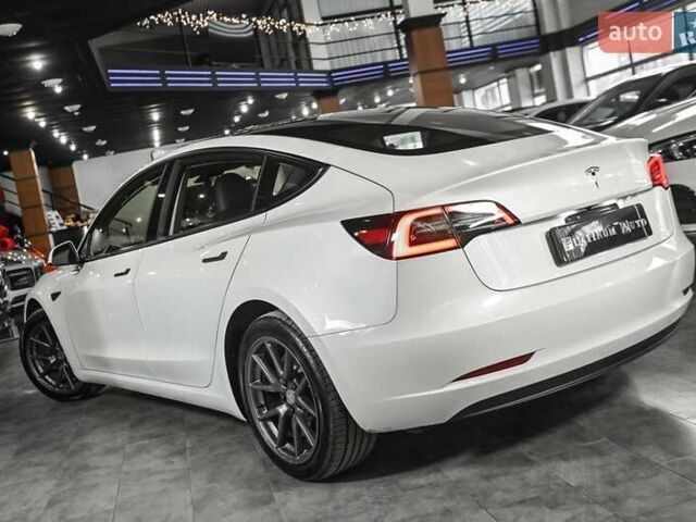 Білий Тесла Модель 3, об'ємом двигуна 0 л та пробігом 2 тис. км за 26900 $, фото 14 на Automoto.ua