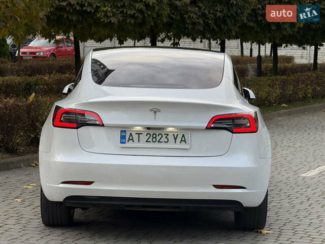 Белый Тесла Модель 3, объемом двигателя 0 л и пробегом 33 тыс. км за 24999 $, фото 14 на Automoto.ua