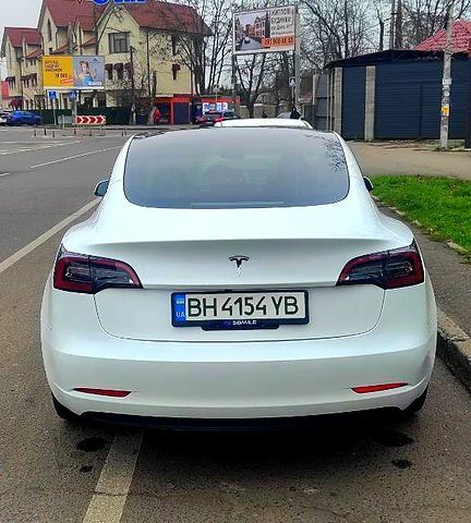 Білий Тесла Модель 3, об'ємом двигуна 0 л та пробігом 49 тис. км за 20000 $, фото 2 на Automoto.ua