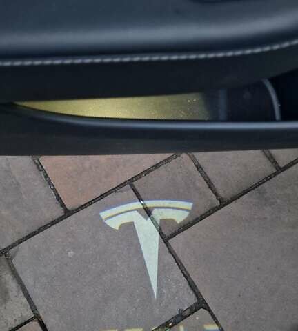 Белый Тесла Модель 3, объемом двигателя 0 л и пробегом 6 тыс. км за 30200 $, фото 20 на Automoto.ua